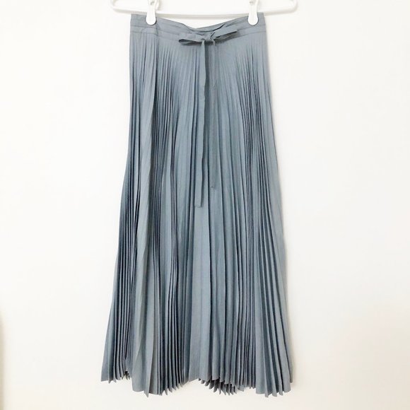 100% Silk Authentic Vintage Pleated Midi Tie Skirt - Picture 3 of 7